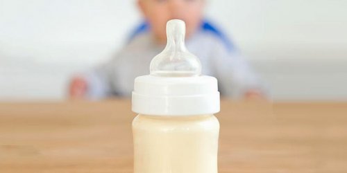 введеня сумішей одна із можливих причин недостатньої кількості молока